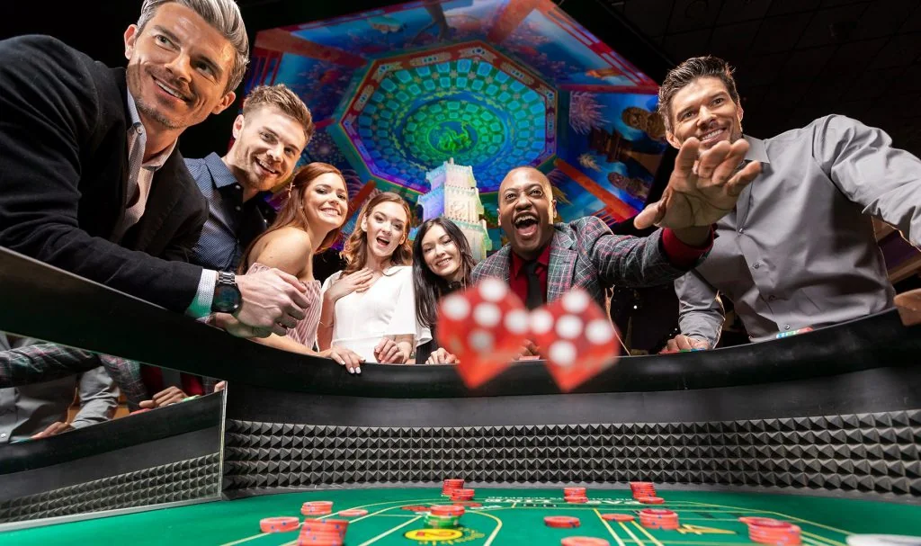 Meja kartu kasino untuk pilihan permainan BIGWIN138